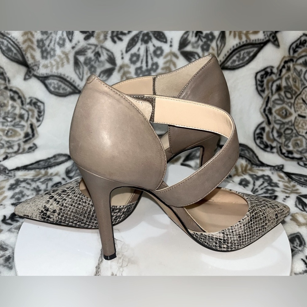 Vince Camuto Carlotte Tabby Grey/Toast Taupe Heels Size 5 1/2M - Picture 4 of 11